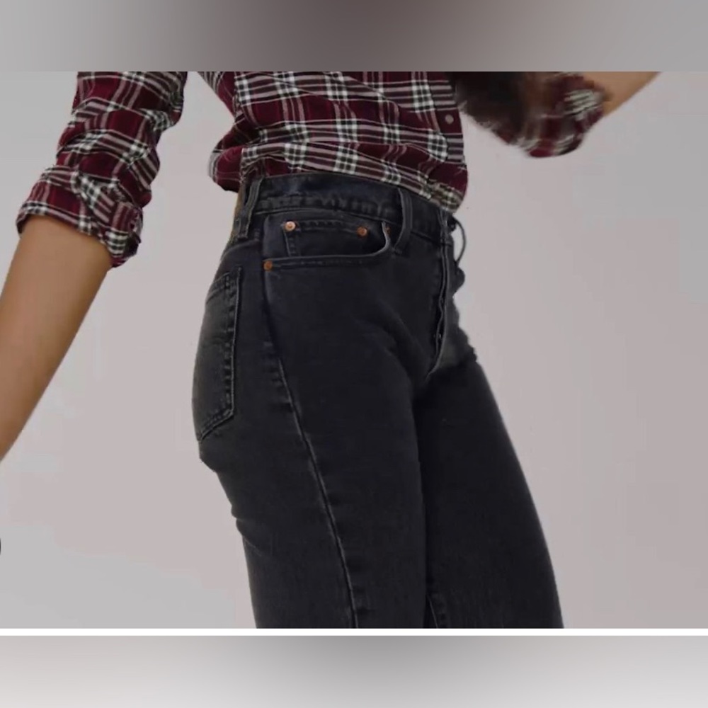 Levi’s premium wedgie jeans